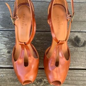 Womens Coclico peep toe ankle strap with stacked wooden heels Size 40 1/2